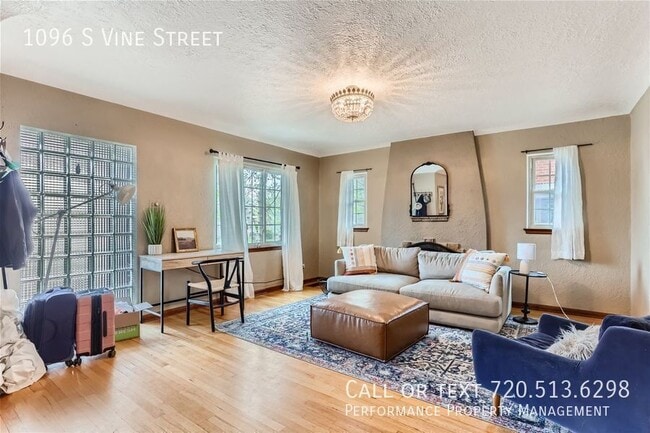 Photo - 1096 S Vine St