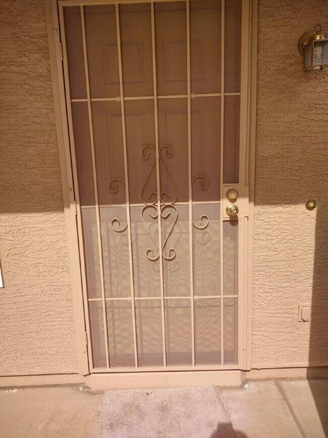 Photo - 8150 N 112th Ave