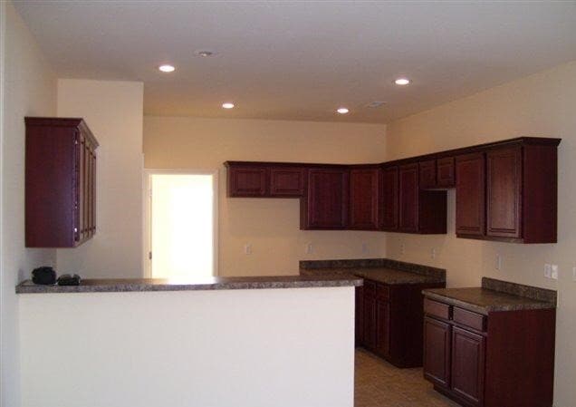 Photo - 3 bed 2 bath home with Fenced in backyard!