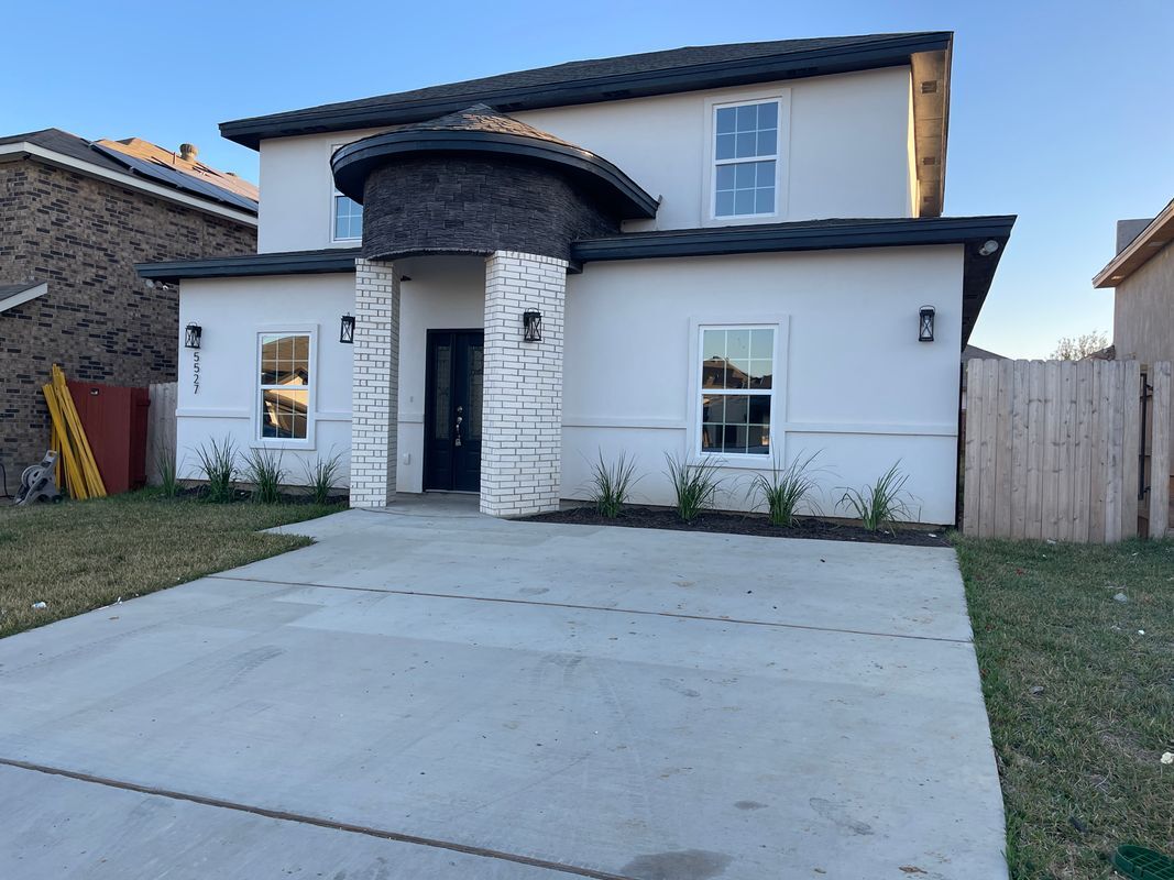 Photo - 5527 Conroe St