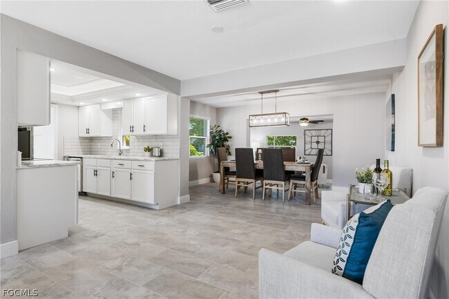 Photo - 1003 April Ln