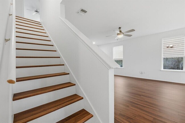 Photo - 13535 Abraham Lincoln St