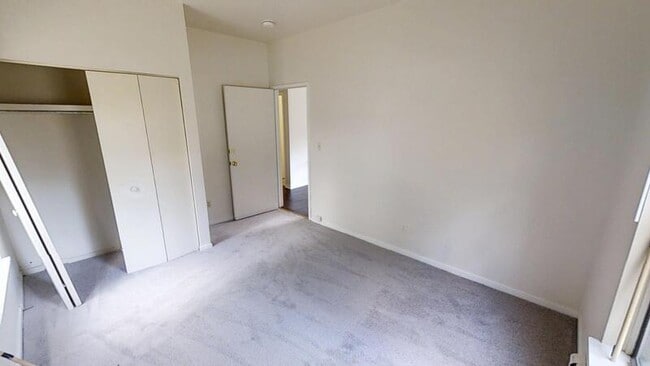 Photo - 126 Hill St