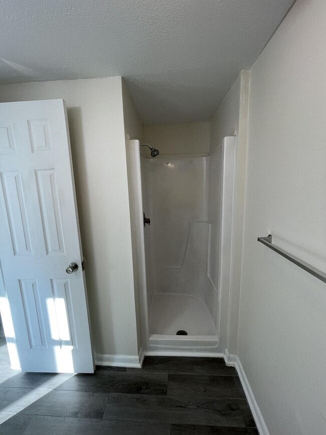 Photo - 930 Sparta Dr