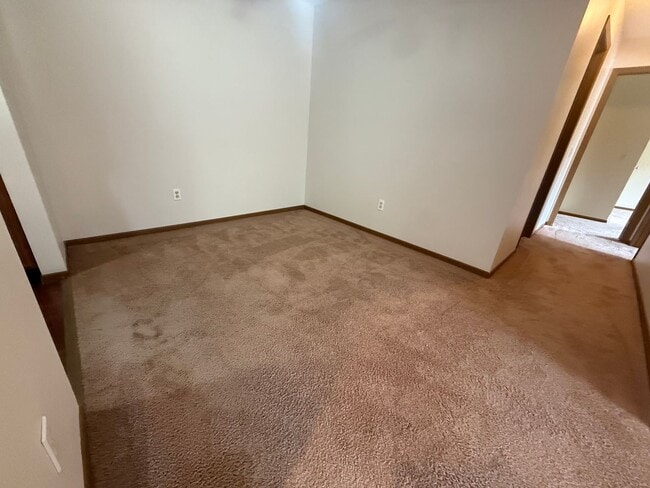 Photo - 2-Bedrom Condo Apartment in Broadview Hts!!