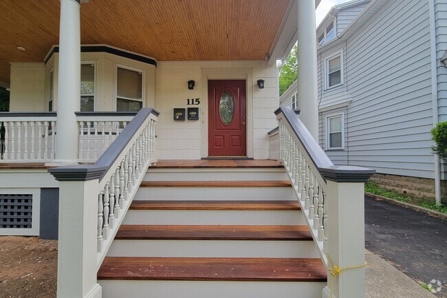 Building Photo - 115 Maolis Ave Unit 2 Rental