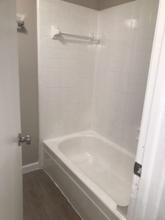 Photo - Renovated 2 Bedroom Condo - Oak Forest West Unit 1604
