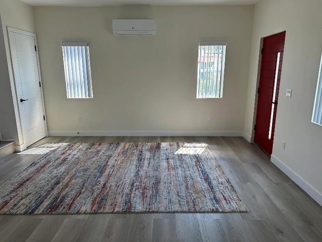 Photo - 3556 Butler Ave