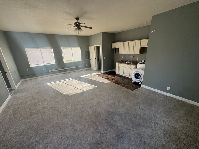 Building Photo - 825 Grant Pl Unit A