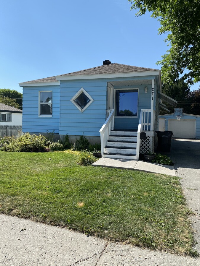 Photo - 271 W 15th St Unidad B