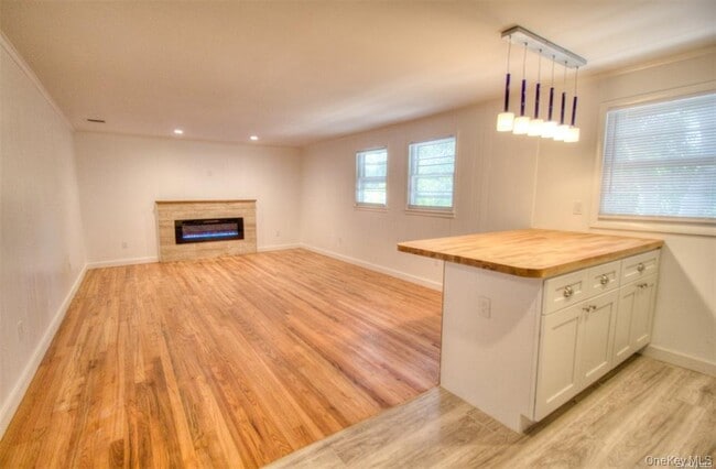 Photo - 11 Pulaski Pl Unit B