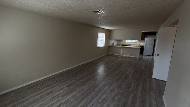 Building Photo - First Floor 2-bed, 2-bath, no carpet here! Unit A