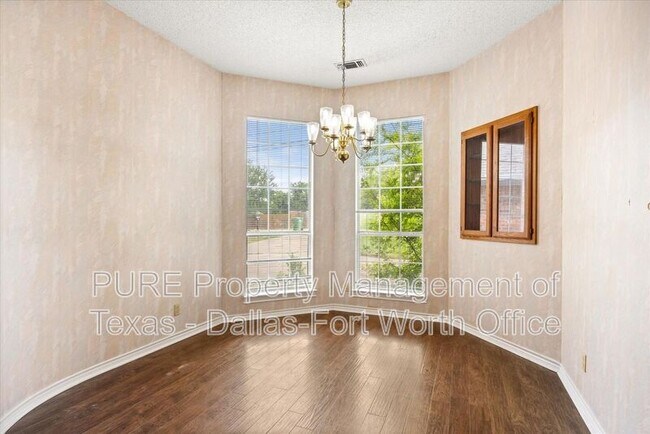 Photo - 3905 Frisco Cir