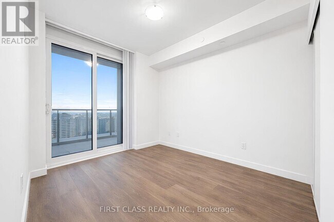 Photo - 8 Eglinton Ave E Unit 3210