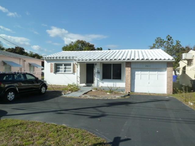 Building Photo - 2611 Johnson St Rental