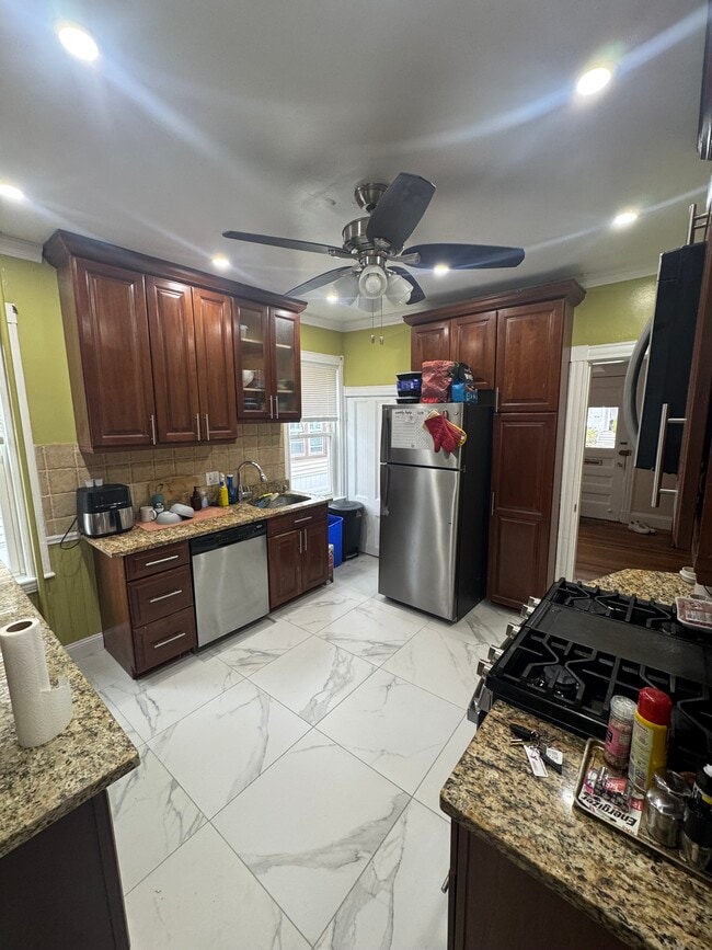 Photo - 71 Fairbanks St