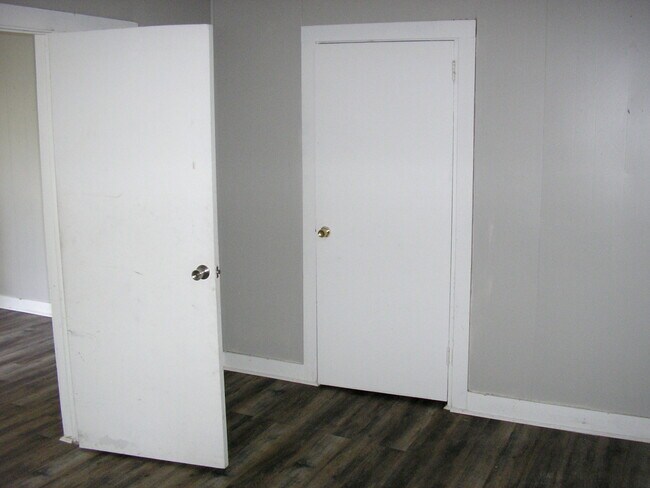 Photo - 630 Woodford Ave Unit 2