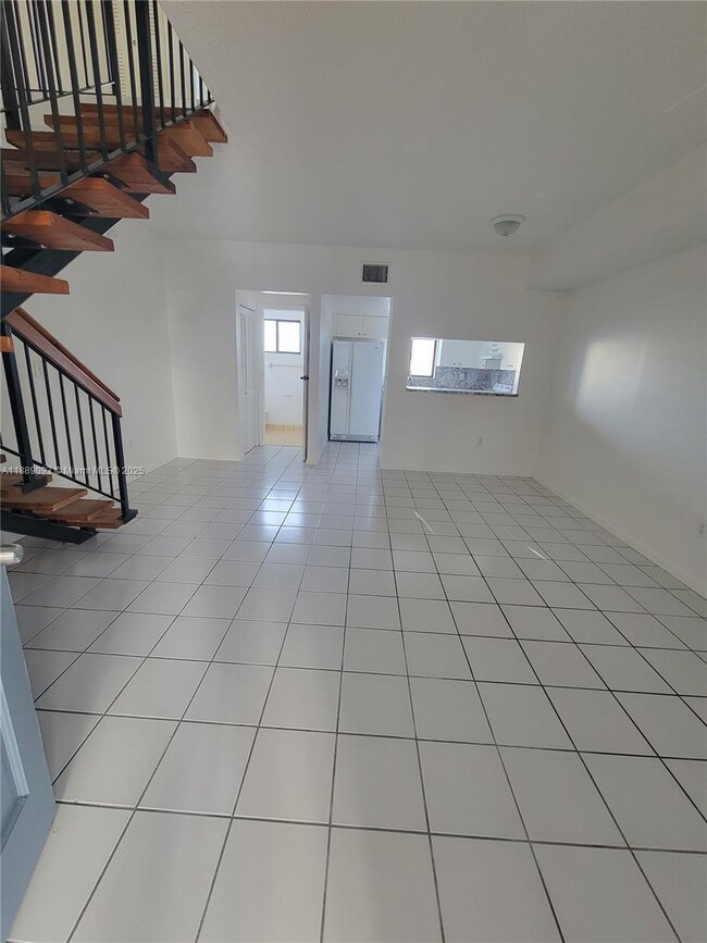 Photo - 355 E 33rd St Unit 203