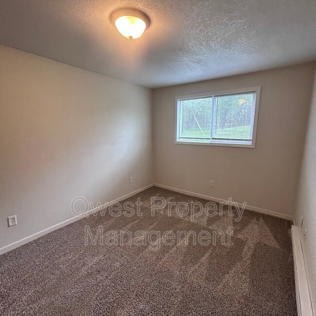 Photo - 409 E Woodlawn Ave Unit #2