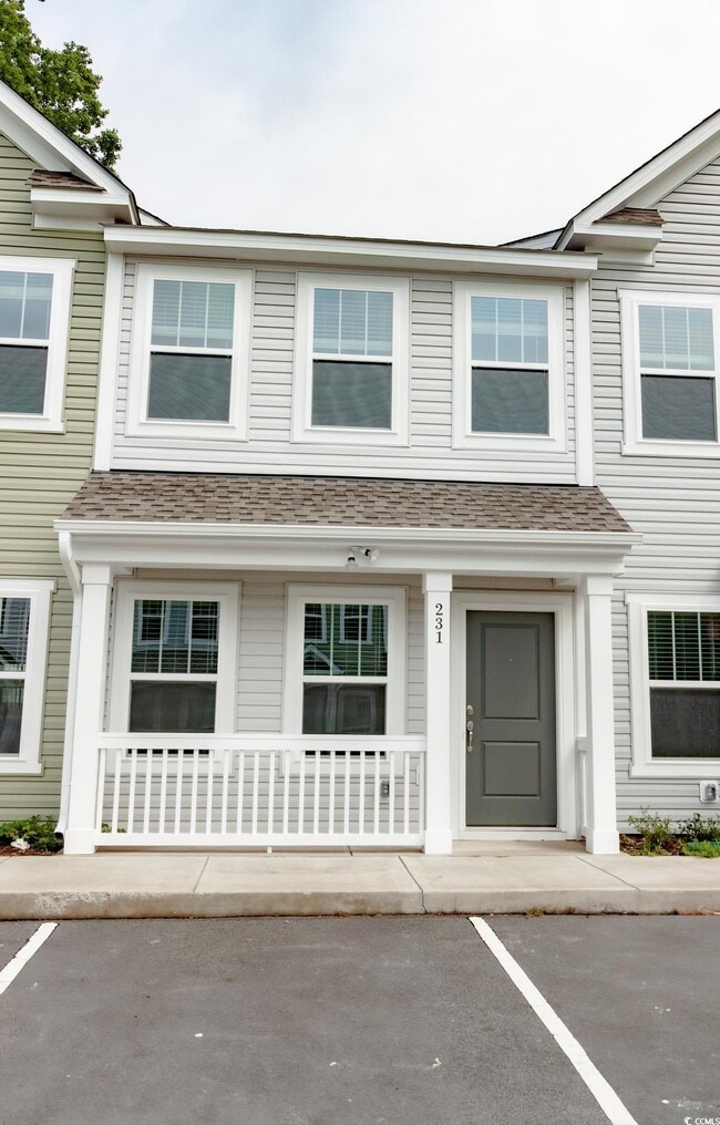 Photo - 231 Crescent Wy