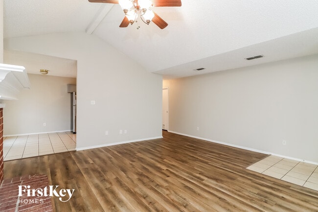 Photo - 7213 Ashbourne Way
