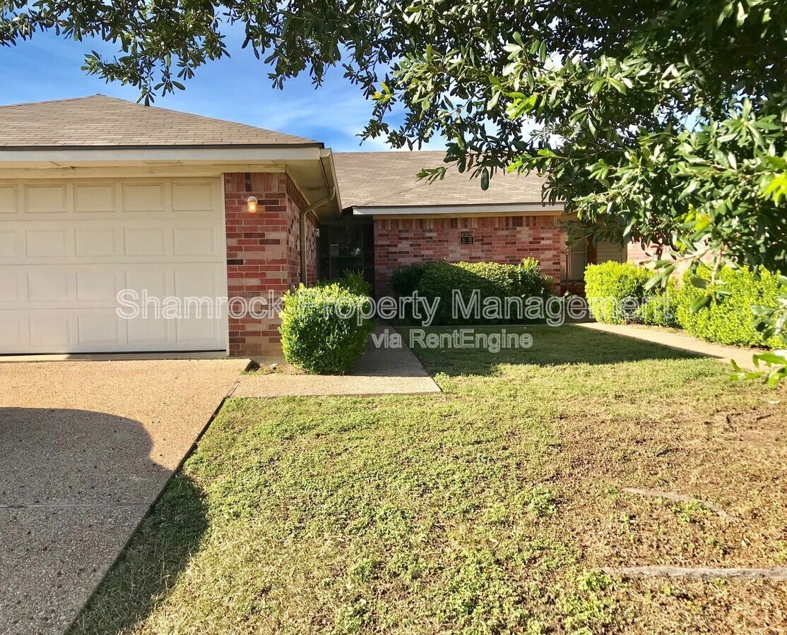 Photo - 10129 Cordoba Ct Townhome
