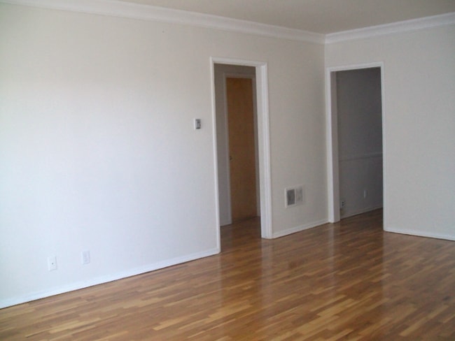 Photo - 1466 S Sherbourne Dr Unit 6