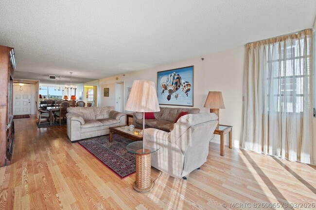 Photo - 3520 Oaks Way Unit 903