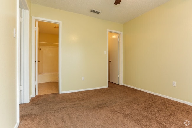 Photo - Waterside Apartments