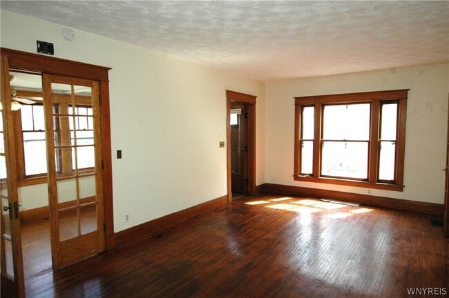 Photo - 145 Summit St