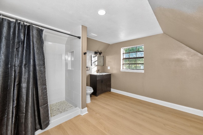 Photo - 512 Mason Ave Casa