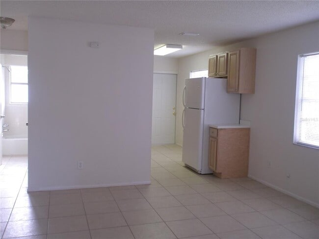 Photo - 5708 2nd St