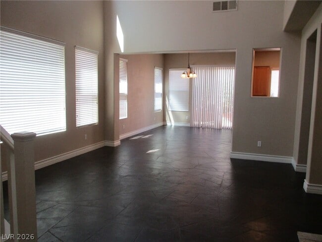 Photo - 2435 Carnegie Hall St