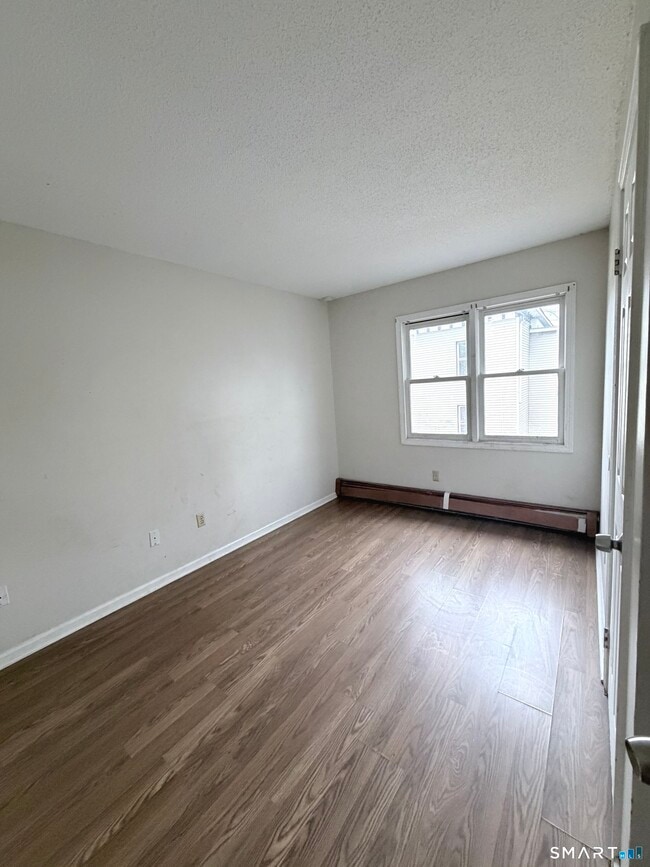 Photo - 92 Arch St Unidad 2