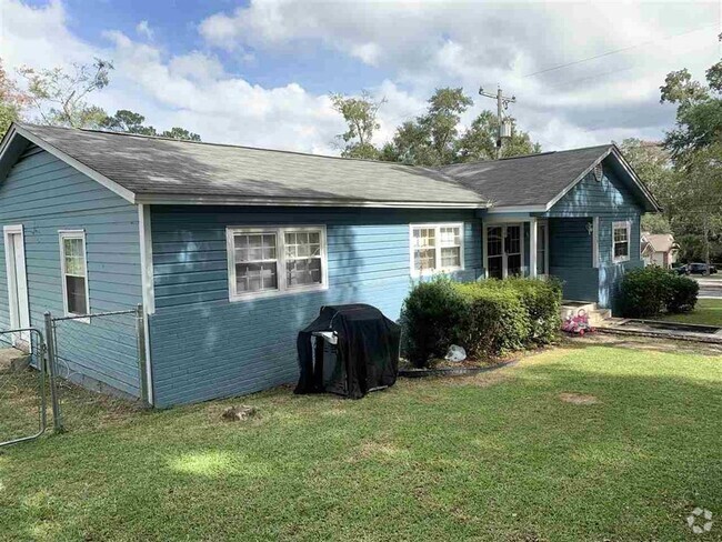 Building Photo - 3424 Orlando Dr Rental
