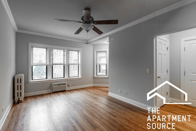 Photo - 742 W Addison St Unit 3N