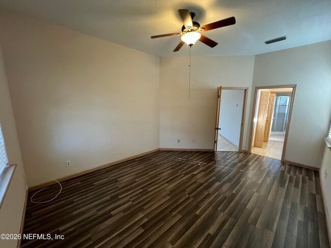 Photo - 2024 Hovington Cir W