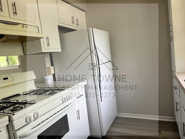 Photo - 1632 Greencrest Ave