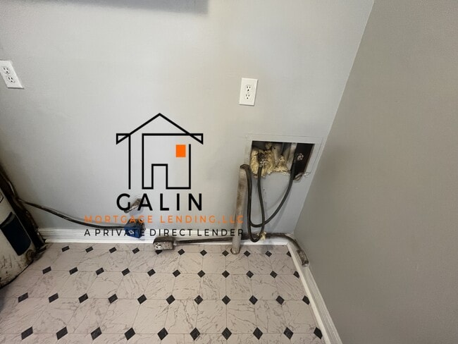 Photo - 418 W 55th St