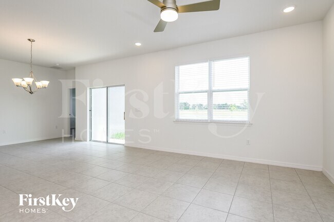 Photo - 1622 Isleta Lp