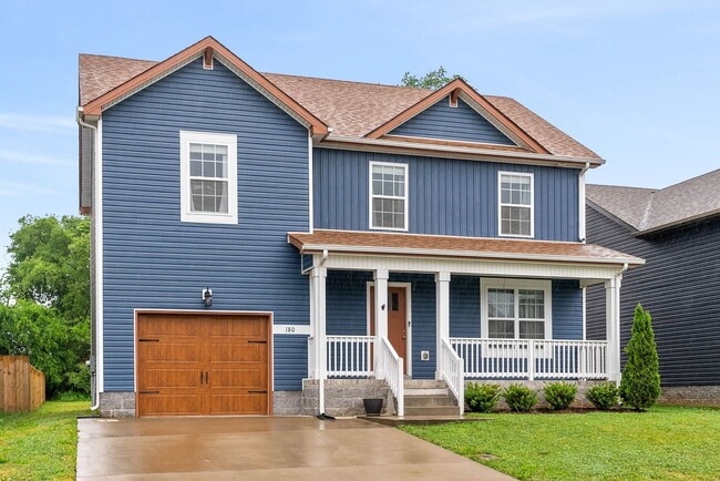 Photo - Beautiful 4 Bedroom Home For Rent!