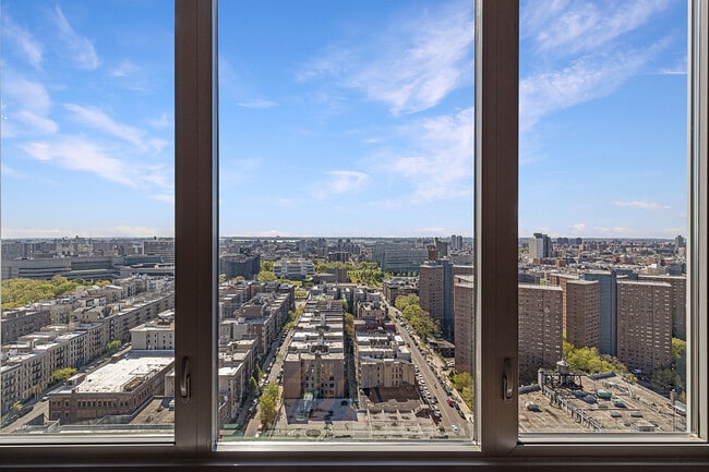 Photo - 3333 Broadway