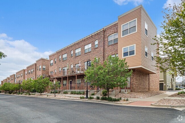 Building Photo - Available Now - 2 Bedroom 2 Bath Unit in A... Rental