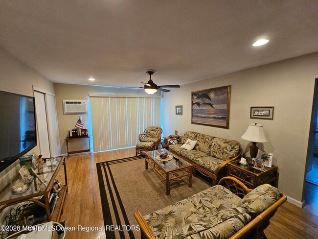 Photo - 1187 E Ocean Ave Unit 11