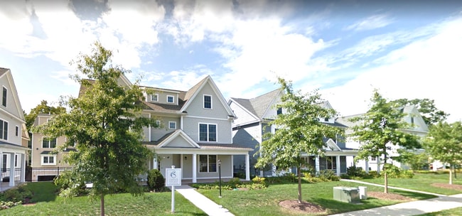 Summerview Square