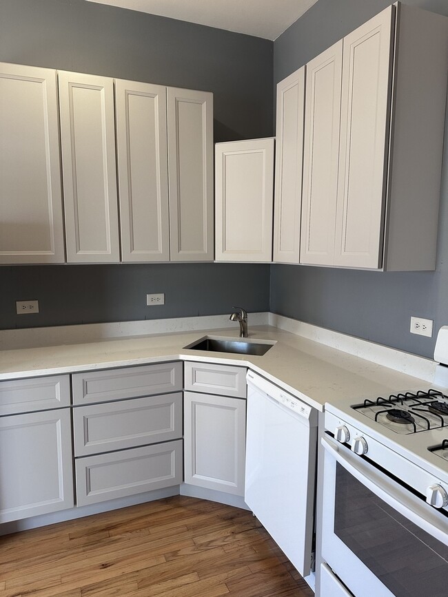 Photo - 1215 W Grand Ave