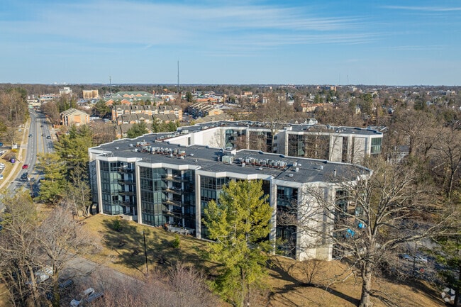 Photo - Pavilion in the Park