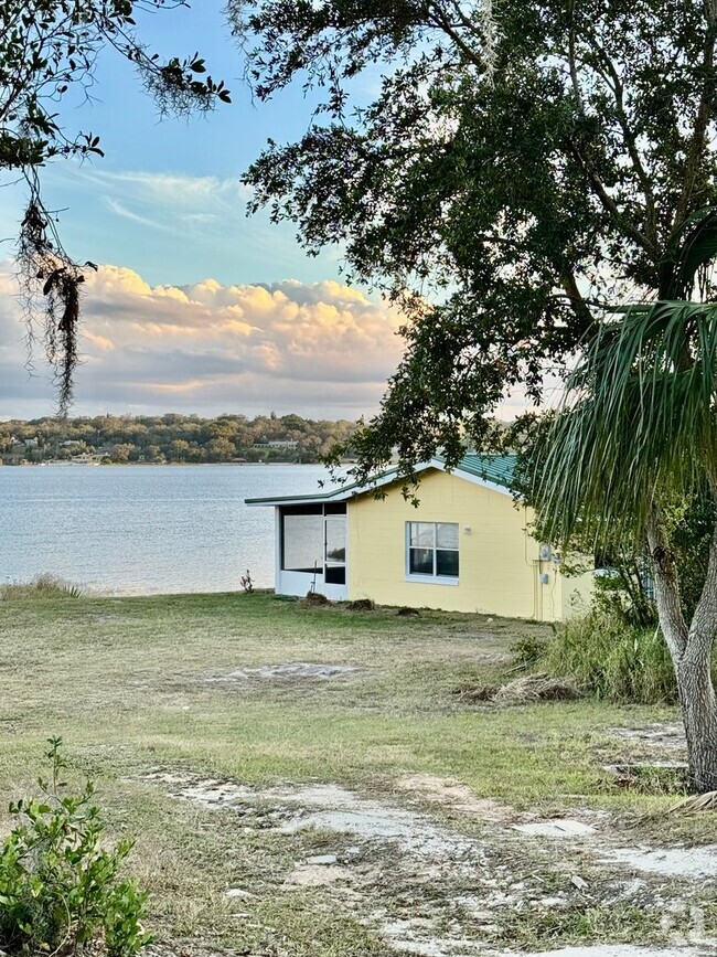 Building Photo - Crooked Lake Cottage Rental