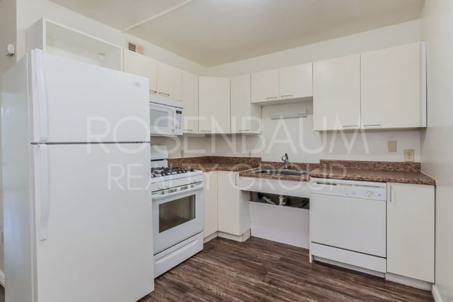 Photo - 770 N Dodge Blvd Unidad 30