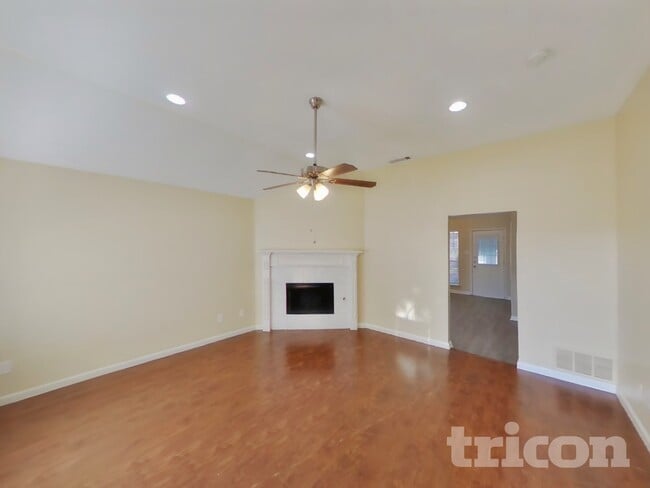 Photo - 2616 Spring Rain Dr